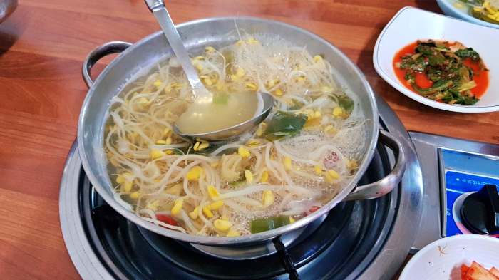 토요일은 밥이좋아 토밥좋아 대전 30년 전통 해장 최적화 콩나물탕 맛집