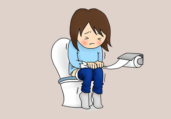 변비로-고통받는-여성