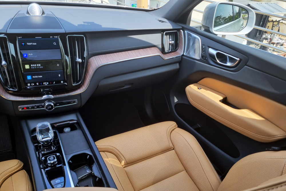볼보 XC60 B6