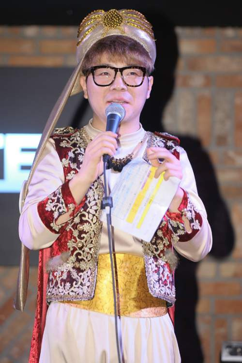 최욱 가수 데뷔