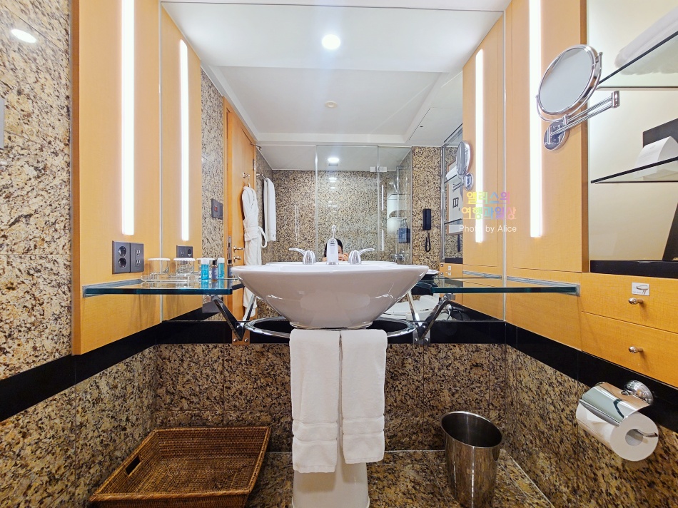 웨스틴 조선 서울 이그제큐티브 킹 룸 솔직후기