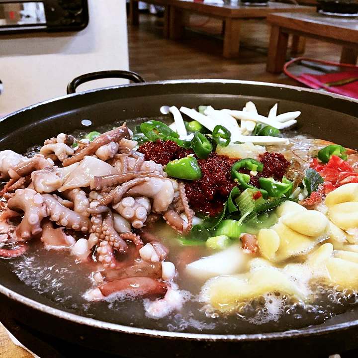 6시내고향 포항 낙지전골 현지인 로컬 추천 30년 노포 고향정가게 고향노포 낙지 볶음 맛집 오늘 방송 추천