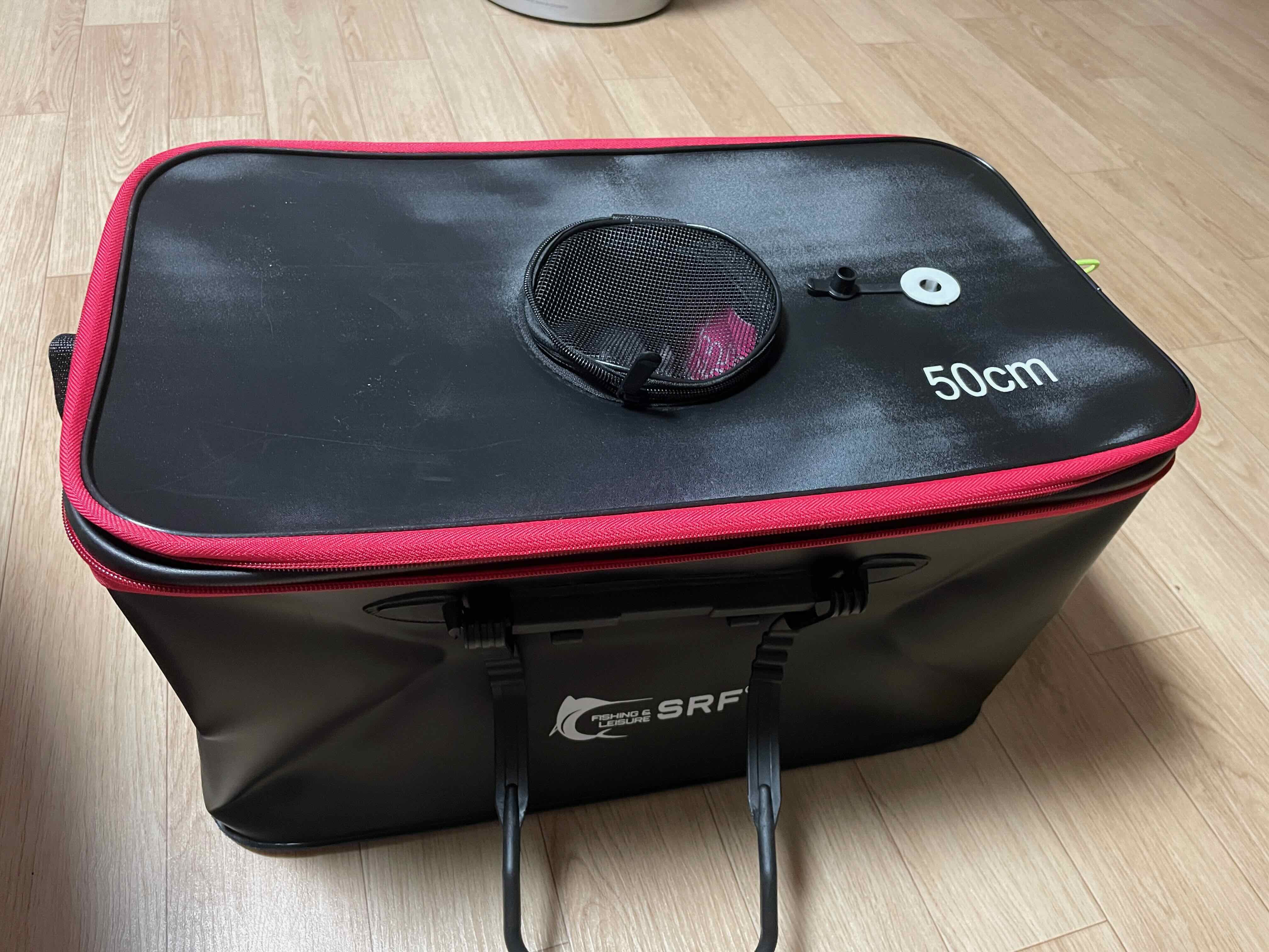 낚시가방 위에서 바라본 모습