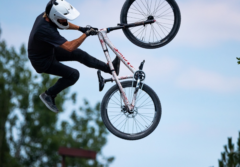 전기 자전거 충전기 이미지 사진