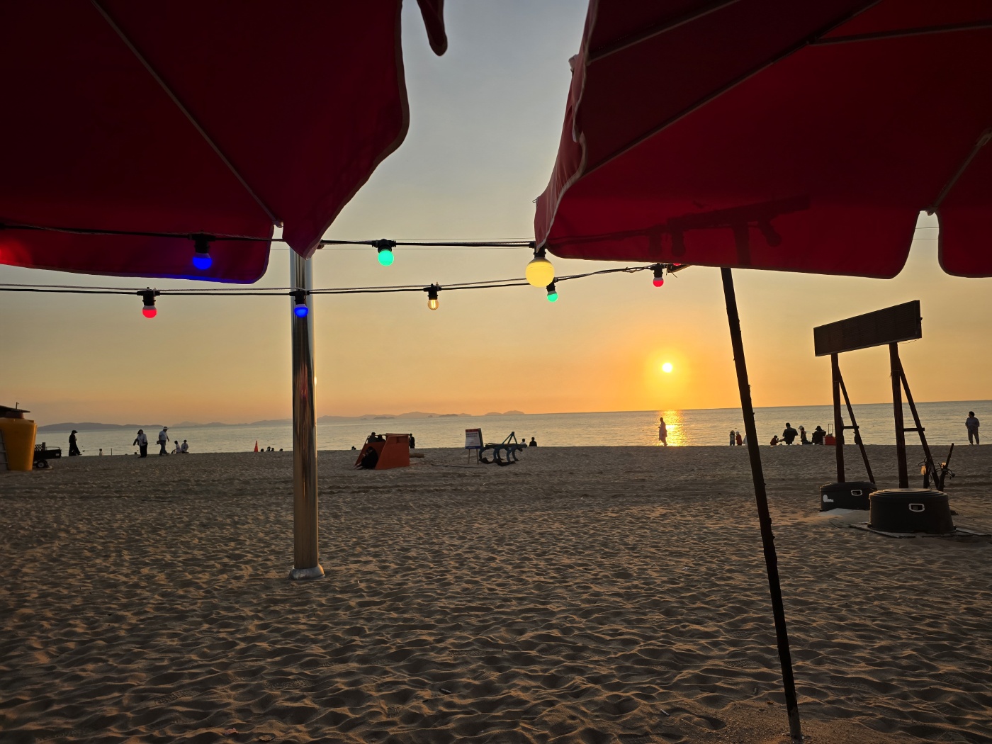 노을뷰를 보며 조개구이