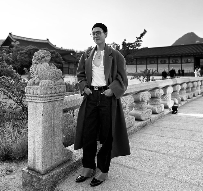 정경호 프로필 드라마 결혼 아버지 엄마 수영 나이 집안 연출 샴페인