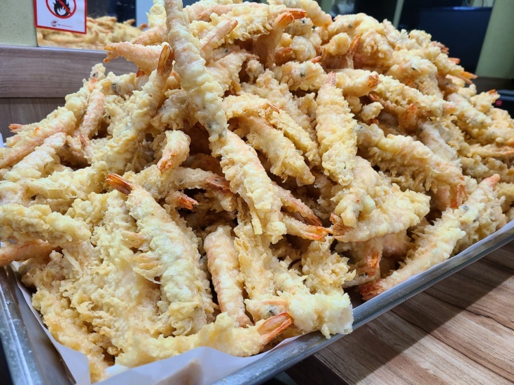 속초 중앙시장에서 맛보는 서민갑부 사장님의 대기 폭발 월 매출 2억 새우튀김 & 새우강정 맛집 추천 생방송투데이 리얼맛집 오늘방송 소문의 맛집