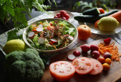 식이섬유: 채소, 해조류, 콩류 → 장 건강, 포만감 유지