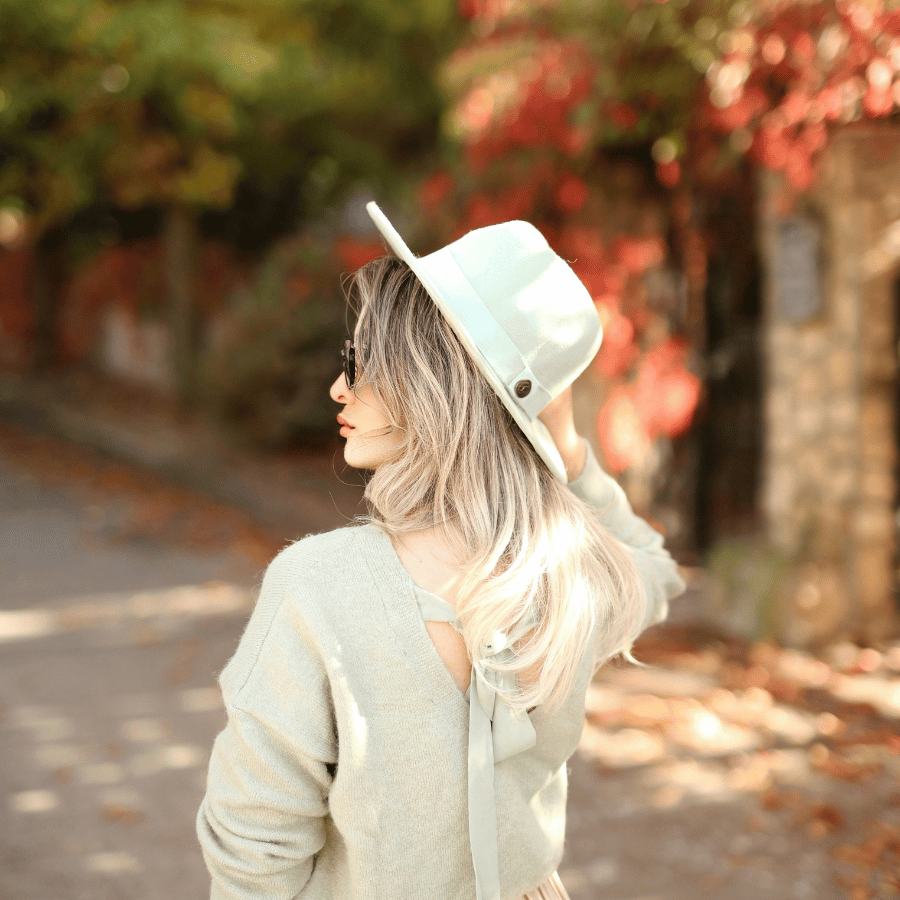 2025 가을여행 패션 가이드 - 감성과 실용을 입다