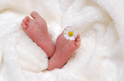 생후 1~3개월 신생아, 부모들이 가장 놀라는 순간들