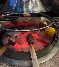 생방송투데이 맛있는 퇴근 원시구이 컨셉의 꼬치구이 전문