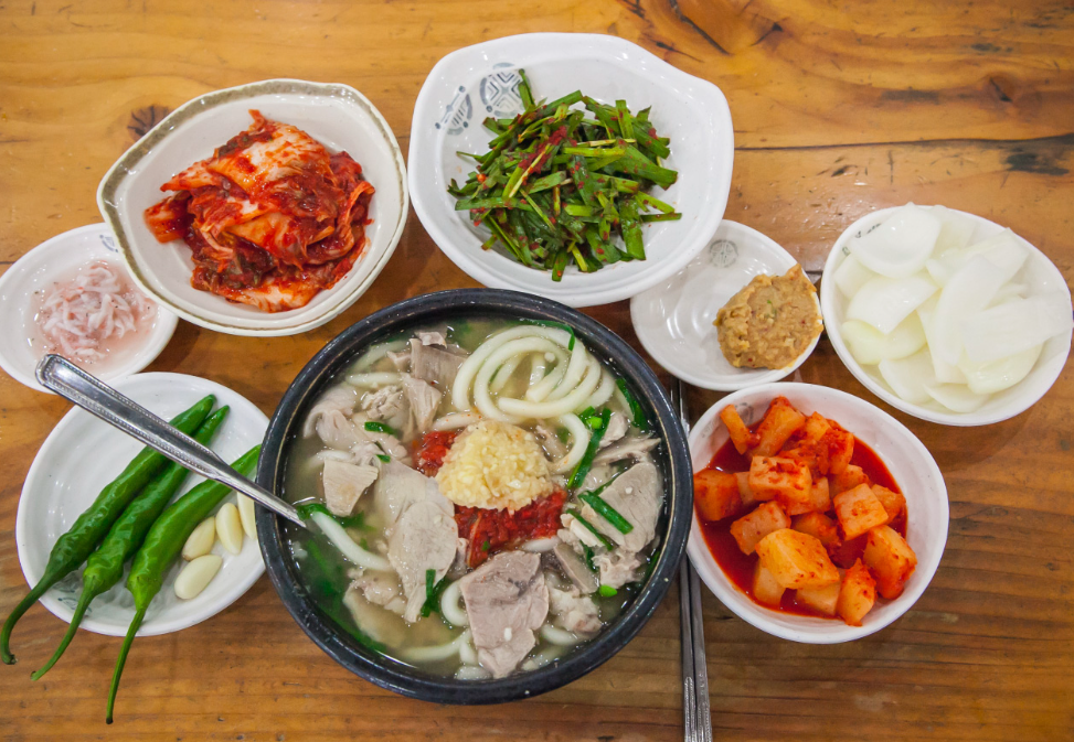 합천돼지국밥사진입니다.