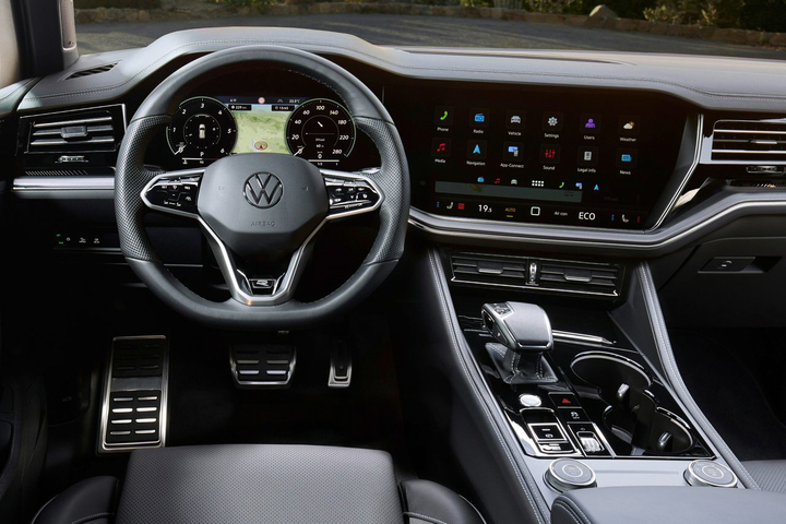 2024 폭스바겐 투아렉 페이스리프트 공개 가격 출시일 성능 제원