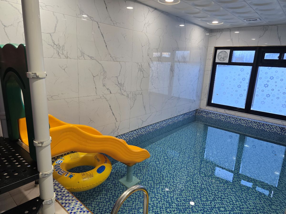 키즈풀빌라-온수-수영장