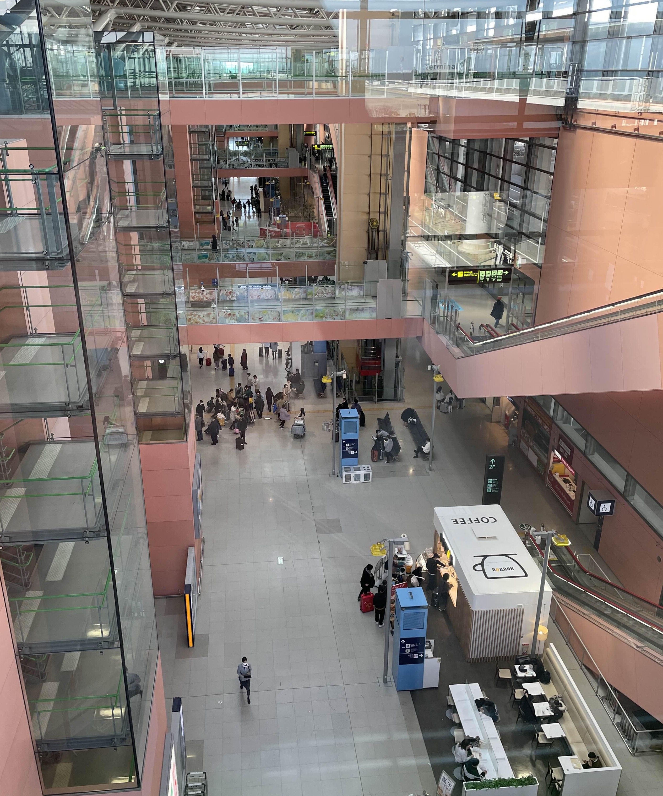 간사이 공항 4층 국제 항공편 탑승장