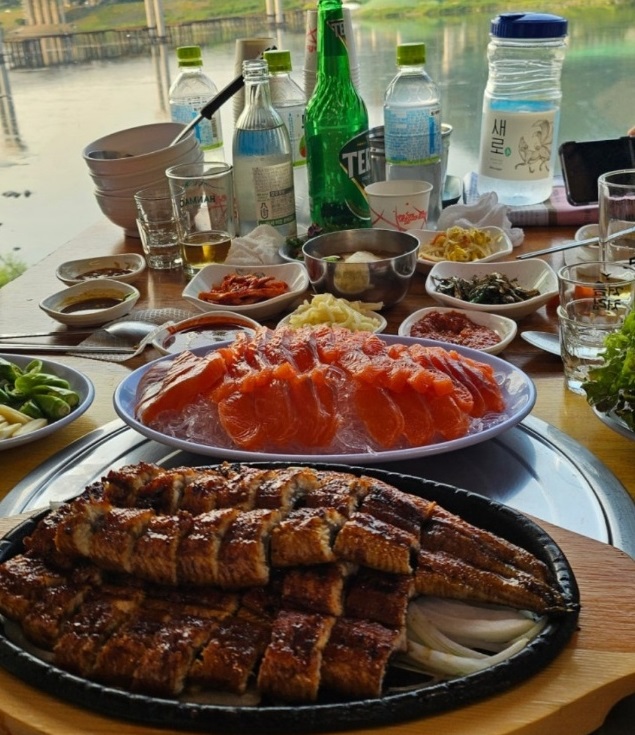 -하남-민물매운탕-장어구이-송어회-털보집