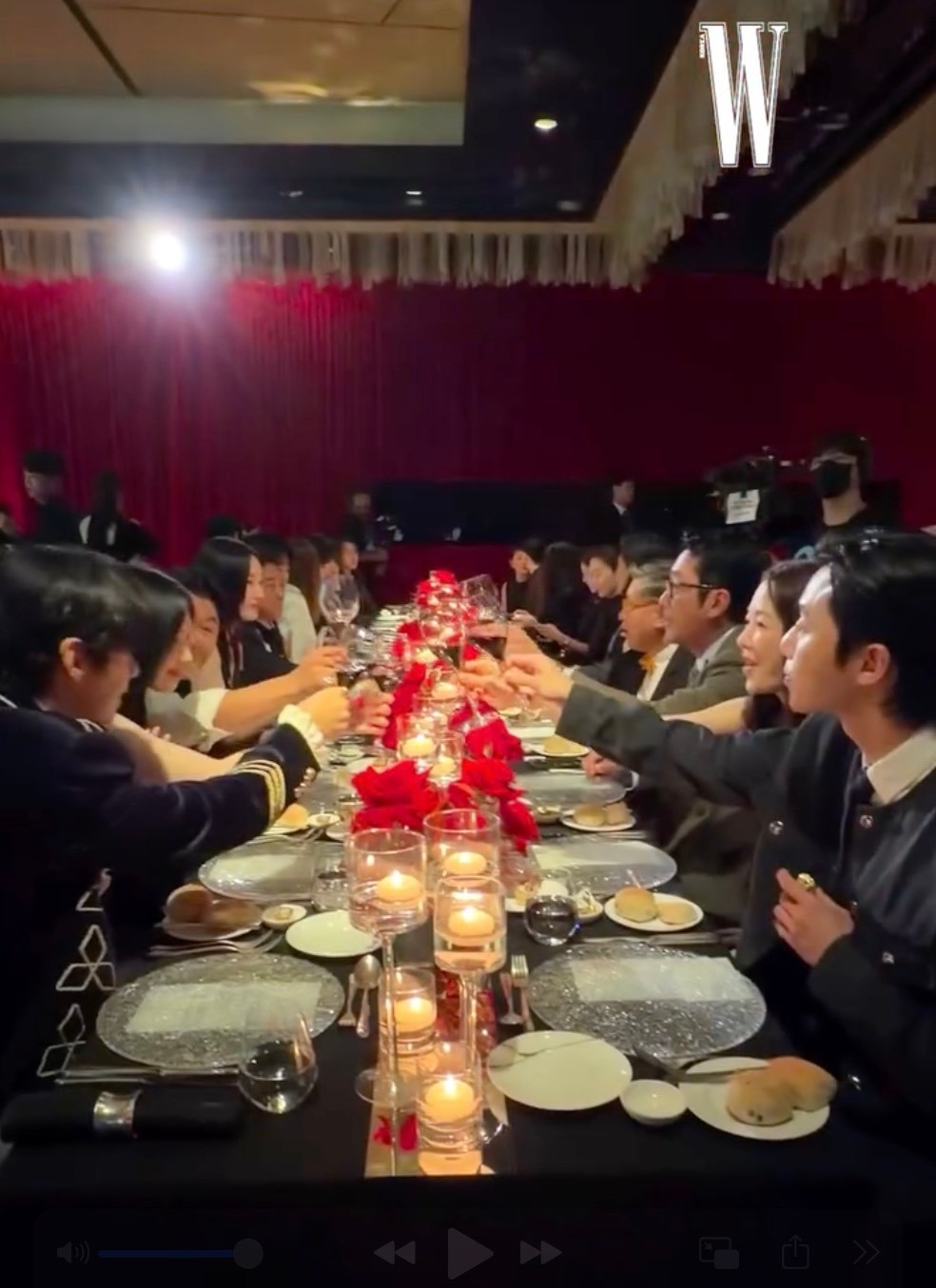 W코리아, 유방암 파티 관련 사과 기부액, 참석 연예인 논란