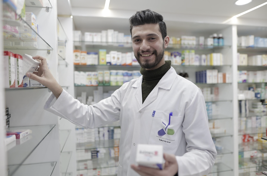 CVS 헬스 기업의 약국 체인 이미지