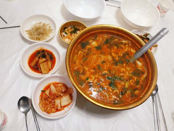 이만기 동네한바퀴 시즌2 무주 반딧불시장 어죽 맛집 어탕 국수 수제비 도리뱅뱅이 소개