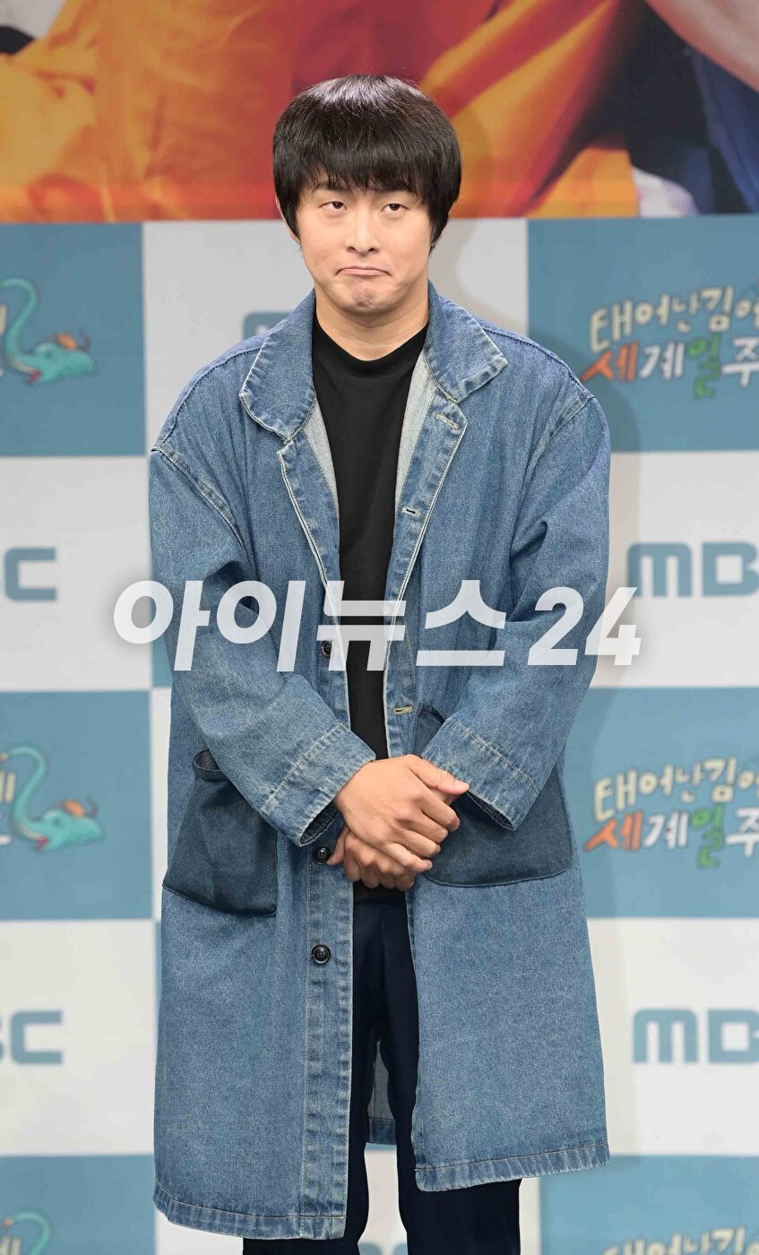 방송인 기안84가 9일 오후 서울 마포구 상암동 MBC 골든마우스홀에서 열린 MBC '태어난 김에 세계일주2' 제작발표회에 참석하고 있다. [사진=정소희 기자]