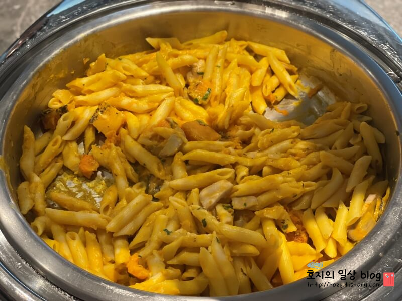 홍콩공항 콴타스라운지 음식 메뉴3