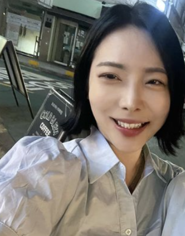 이시윤 셀카