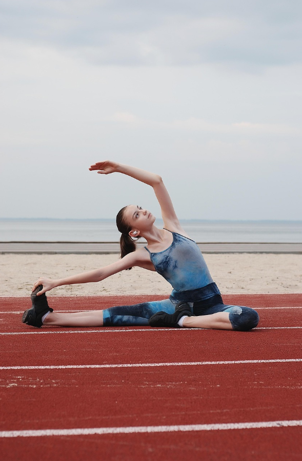 운동 전후 스트레칭 필수