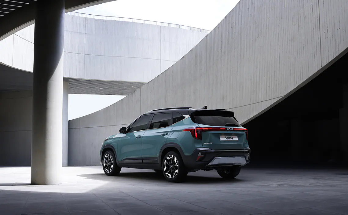 더 뉴 셀토스 후면