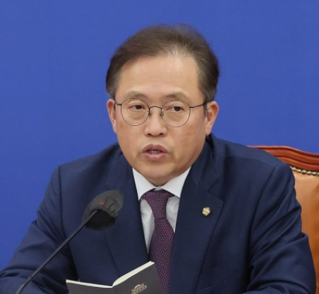 민주당 3차 단수 공천 명단에 포함된 송기헌