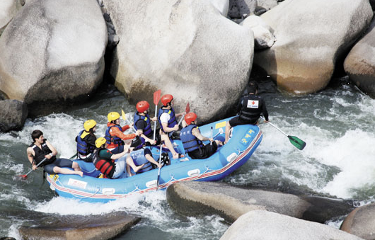 한탄강 래프팅 이미지