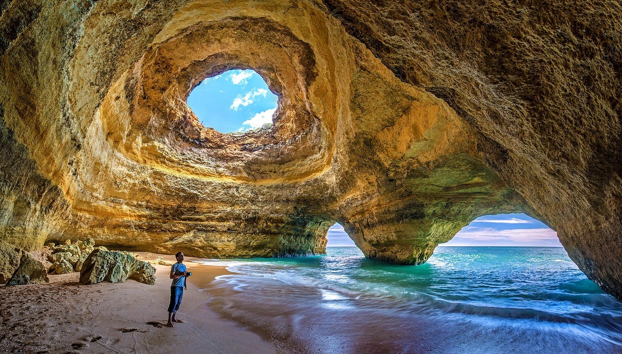 프라이아 다 마리냐(Praia da Marinha)