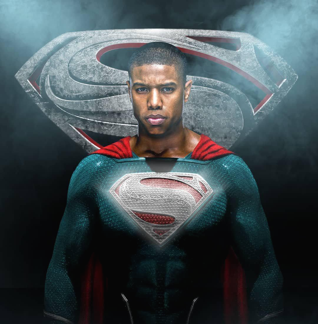 마이클이 슈퍼맨 슈트를 착용한 모습