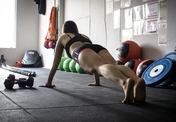 근육 운동 효과를 높이는 보조 식품, 단백질 대용 식품