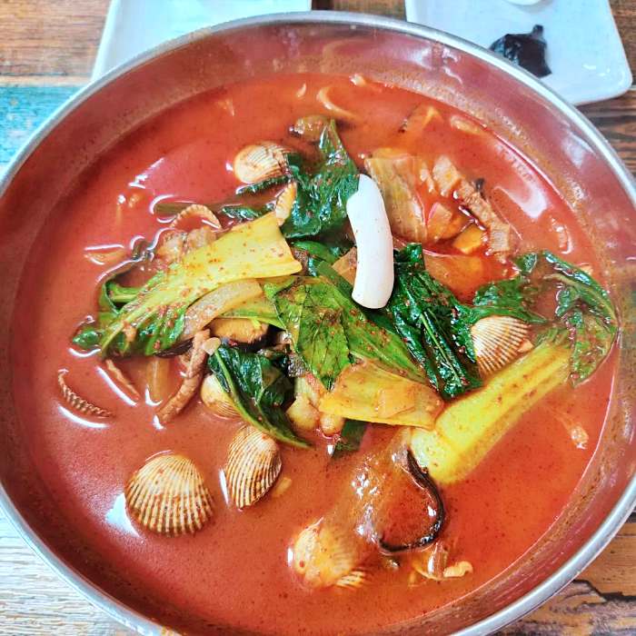 생생정보 충남 서산 꼬막 짬뽕 맛집