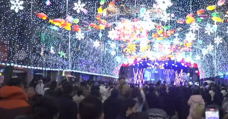 화천 산천어축제 선등거리 점등식