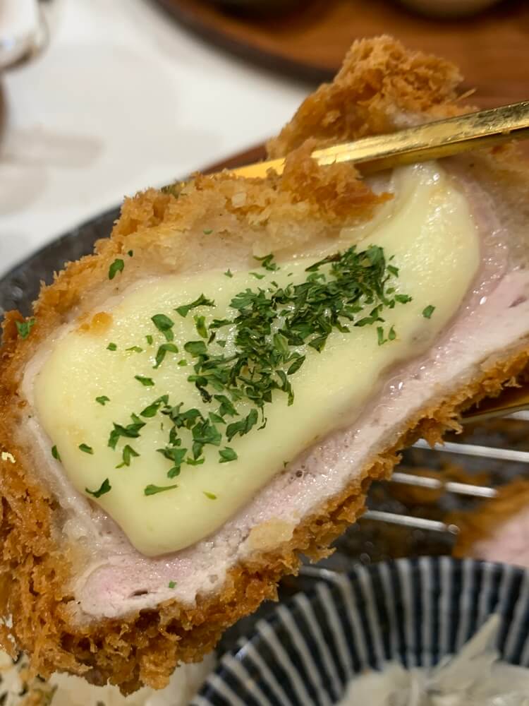 치즈카츠 1개