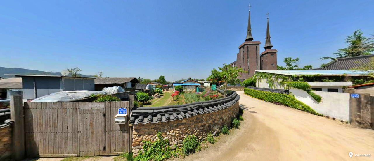 삼지내 마을 흙담길