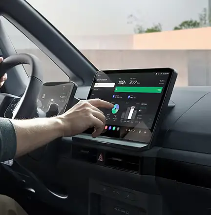 pv5_cargo_convenience_aaos_display_lg