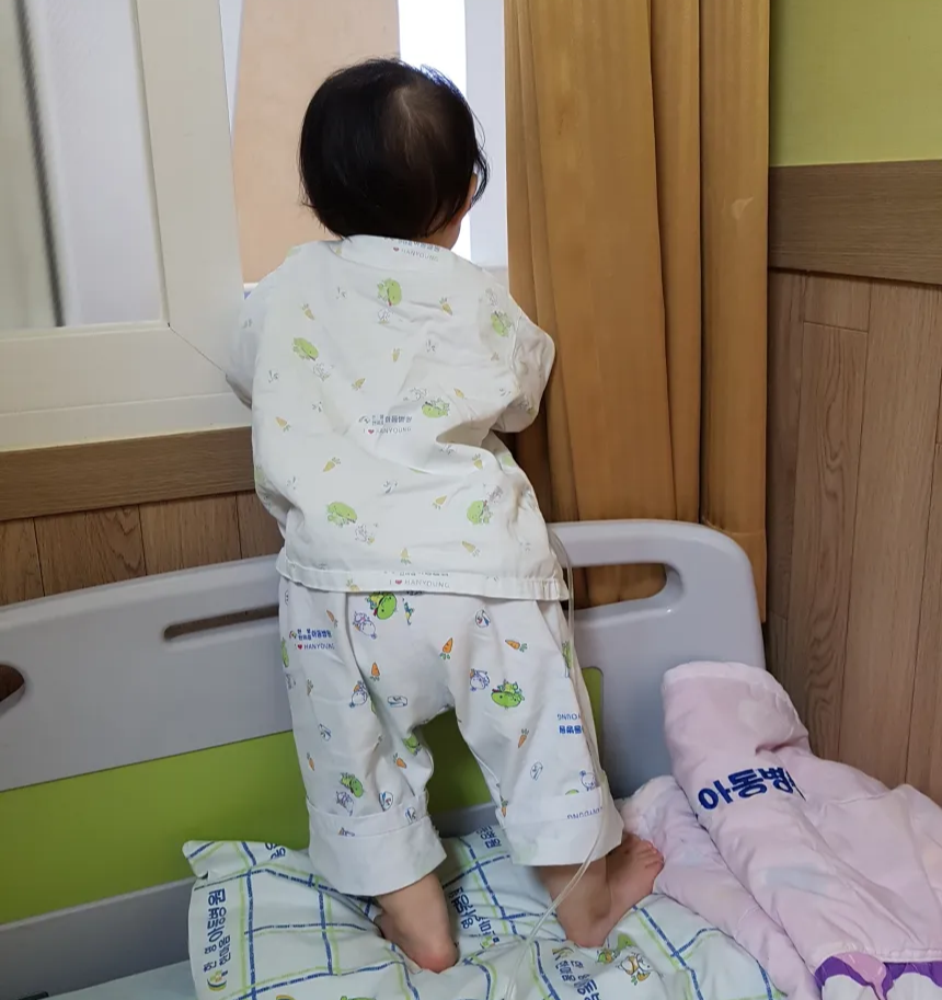 아기 요로감염 입원