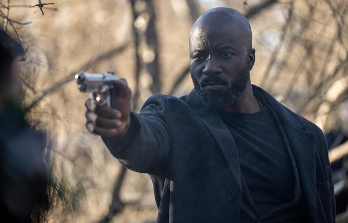 얼라럼 줄거리 결말 리뷰 후기 - 액션 첩보 스릴러 영화다시보기 추천