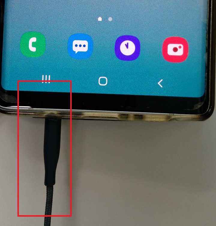 핸드폰에 이어폰 연결