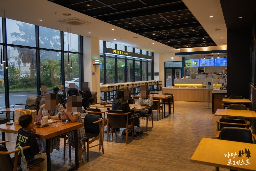 빽다방 더본호텔 내부