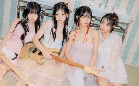 QWER, 4월 컴백 확정