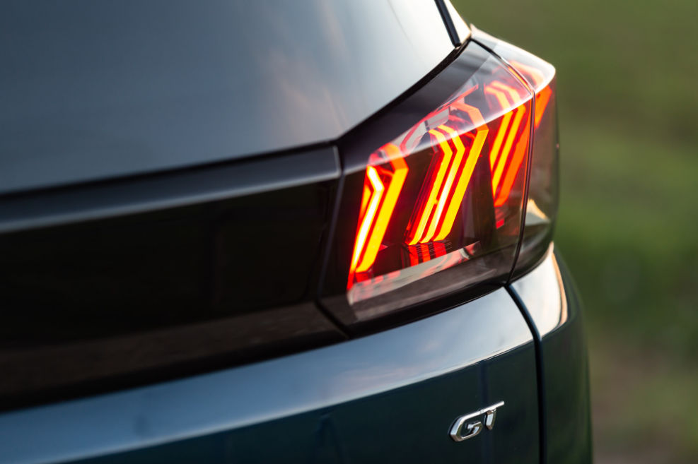 프랑스 패밀리카&amp;#44; 대형 suv 푸조 5008GT / 푸조 5008 하이브리드 가격&amp;#44; 연비&amp;#44; 제원&amp;#44; 시승기 바로보기