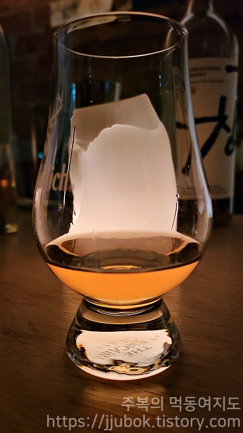 김창수-위스키-48-7-색감