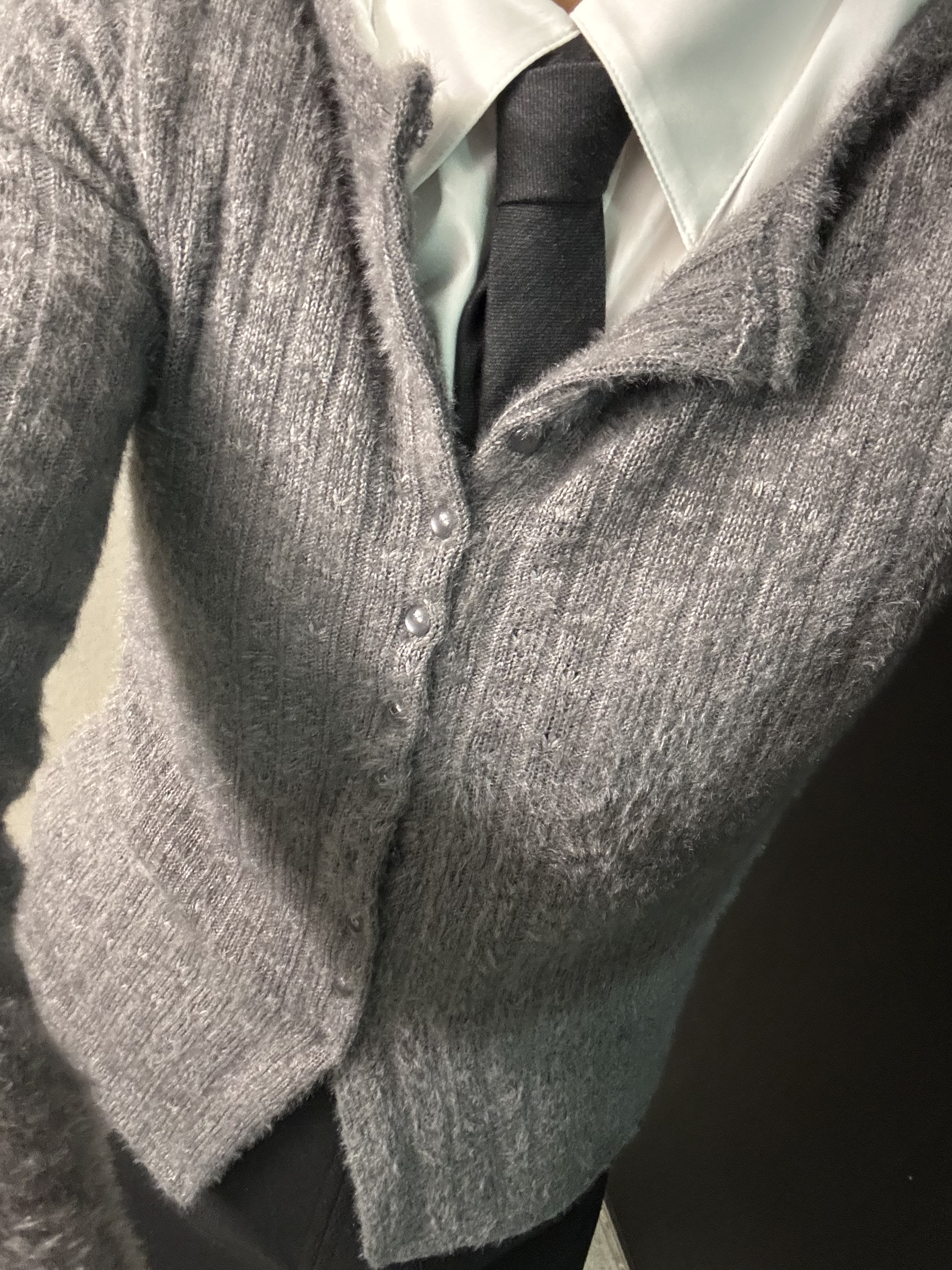 넌블랭크 넥타이 착용샷