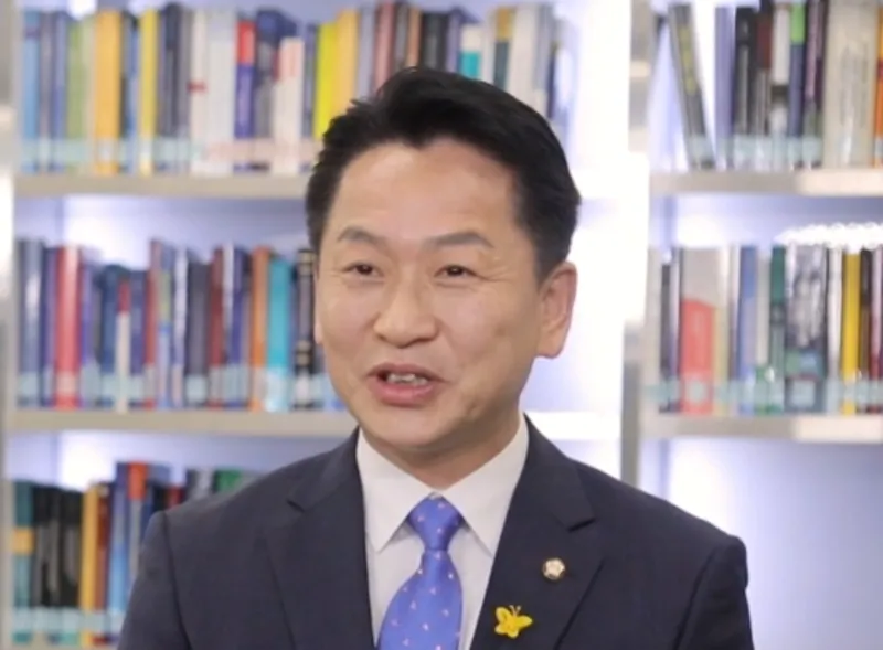 국회의원 인터뷰9.webp