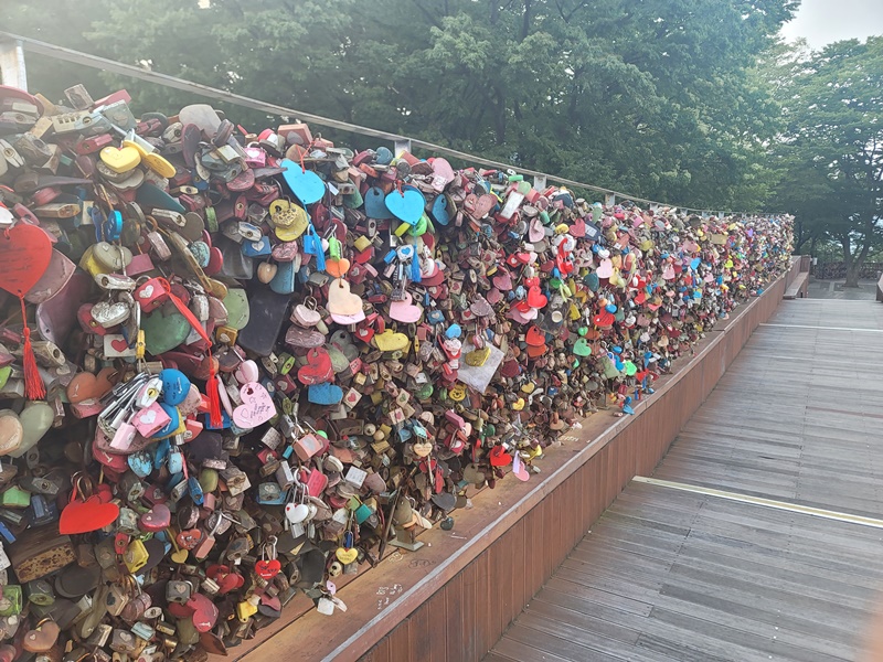 남산-타워-사랑의-자물쇠