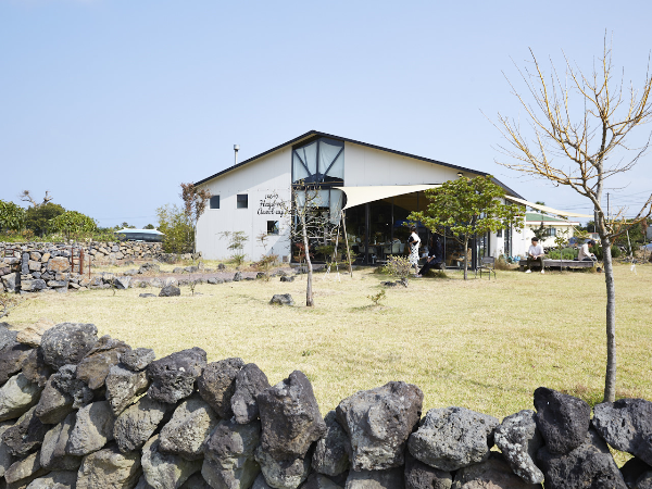 살롱드라방 외관 사진