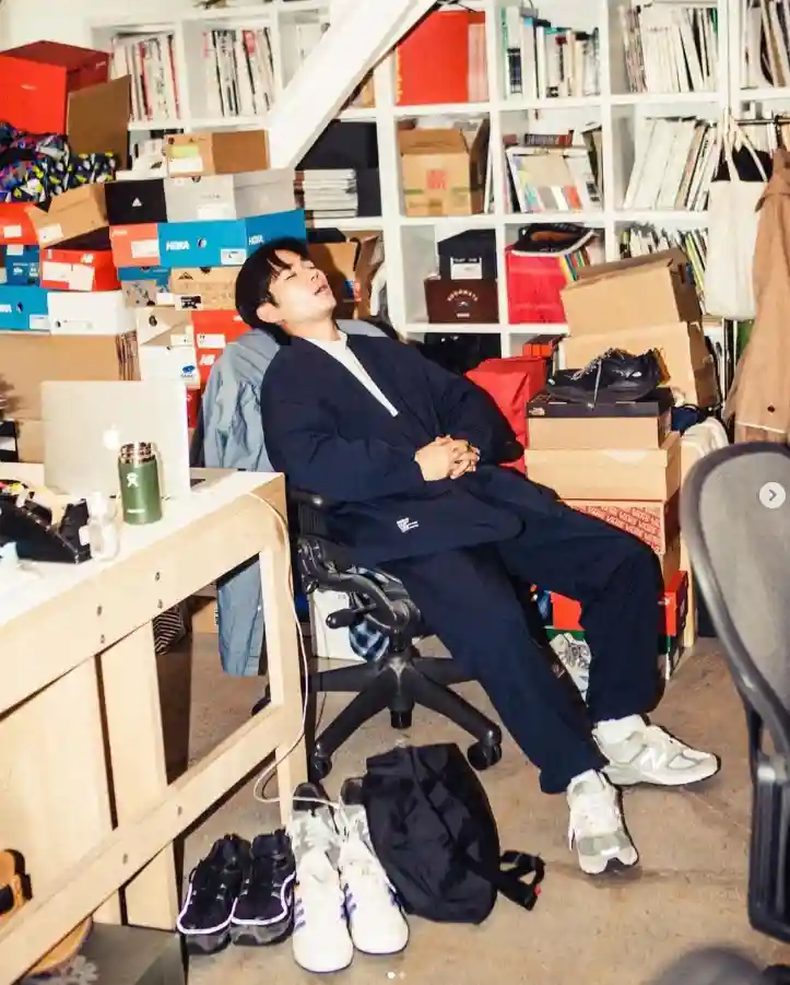 프레쉬 서비스 룩북1